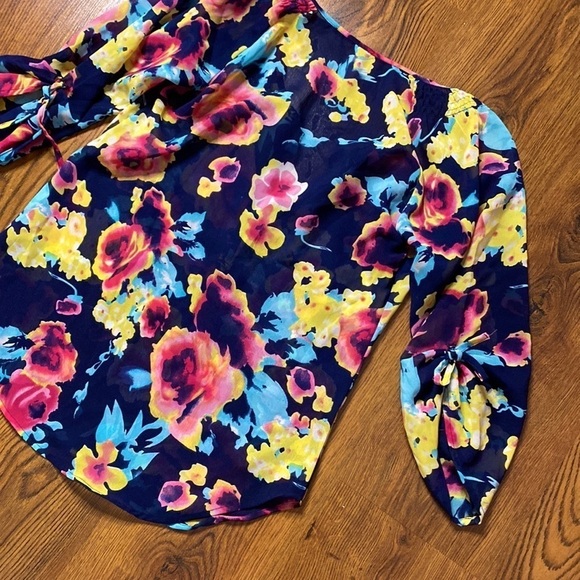 ππ Vibrant Floral Blouse ππ DreamDoll Boutique ππ - Picture 6 of 13